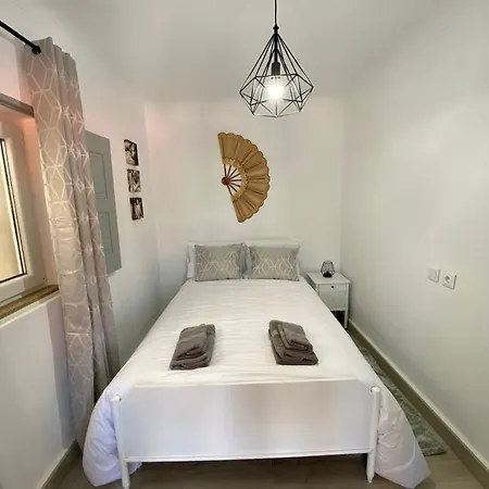 Casa Do Balcao Mêda